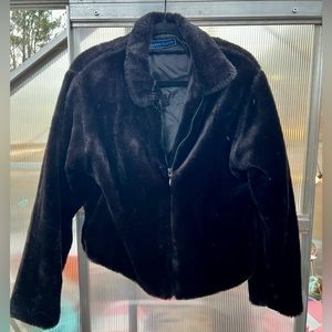 Karen Scott Women’s Cropped Brown Long Sleeves Faux Fur Zip Up Jacket Size Large